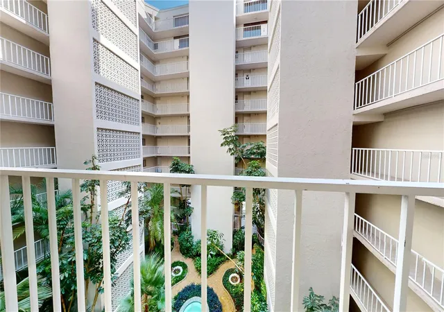 Photo 4 of Condo for sale at 500 N Osceola Ave #406, Clearwater, FL 33755 | MLS# TB8479503 | Listing updated on 2026-09-10