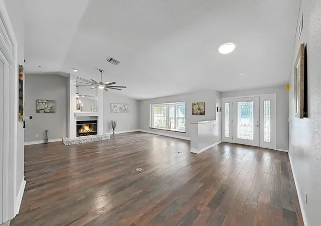 Photo 4 of Single family home for sale at 438 Lafayette Blvd, Oldsmar, FL 34677 | MLS# TB8480797 | Listing updated on 2026-10-04