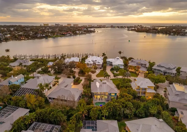 Photo 3 of Sale Pending at 746 Eagle Point Dr, Venice, FL 34285 | MLS# A4684361 | Listing updated on 2026-09-15