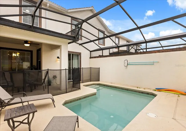Photo 3 of Townhouse for sale at 9075 Dogleg Dr, Davenport, FL 33896 | MLS# S5144856 | Listing updated on 2026-09-15