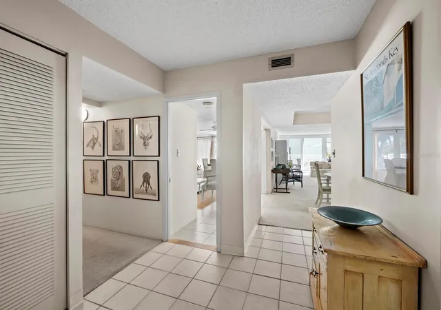 Photo 3 of Condo for sale at 5055 Gulf Of Mexico Dr #421, Longboat Key, FL 34228 | MLS# A4684543 | Listing updated on 2026-09-11