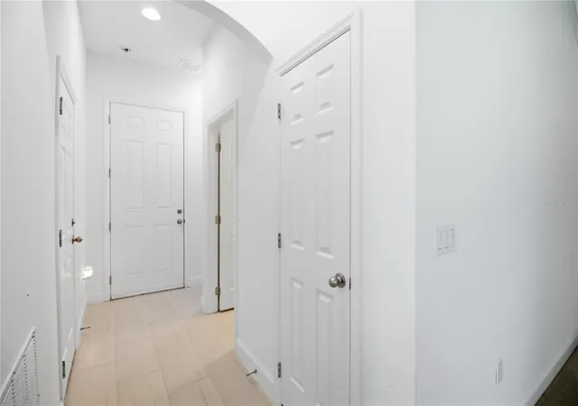Photo 2 of Single family home for sale at 827 Dennis Ave, Orlando, FL 32807 | MLS# O6387102 | Listing updated on 2026-09-17