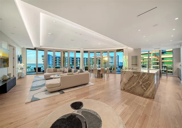Photo 3 of Condo for sale at 1561 Gulf Of Mexico Dr #404, Longboat Key, FL 34228 | MLS# A4684683 | Listing updated on 2026-10-08
