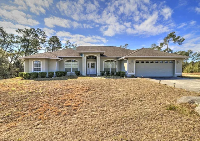 Photo 1 of Single family home for sale at 4240 Sw 111th Place, Ocala, FL 34476 | MLS# OM719974 | Listing updated on 2026-09-15