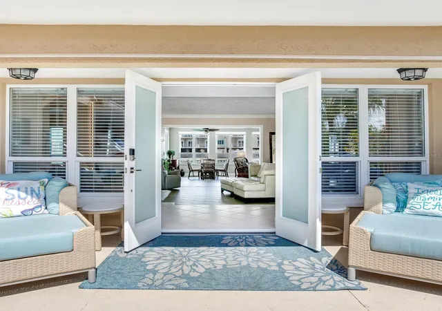 Listing Photo 5 - Condo for sale in building located at 210 Dolphin Pt, CLEARWATER, FL 33767 - Unit #B