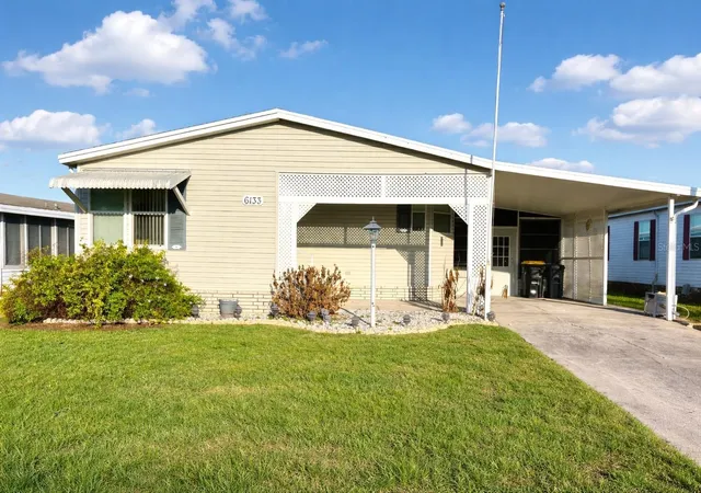 Photo 1 of Sale Pending at 6133 Grand Oaks Dr Se, Winter Haven, FL 33884 | MLS# L4959932 | Listing updated on 2026-09-13