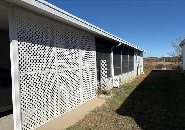 Photo 3 of Sale Pending at 6133 Grand Oaks Dr Se, Winter Haven, FL 33884 | MLS# L4959932 | Listing updated on 2026-09-13