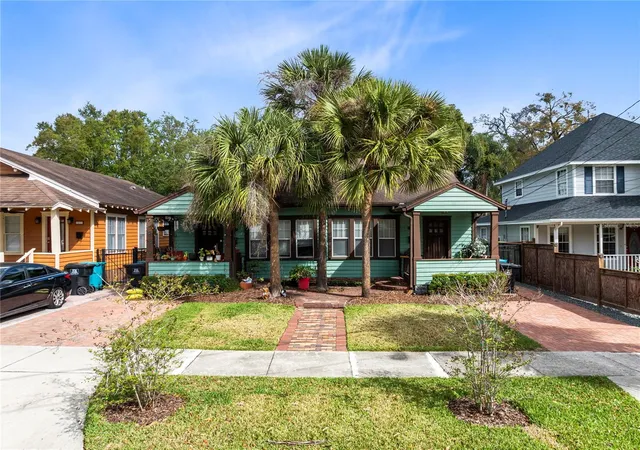 Photo 2 of Multi family home for sale at 1415 E Amelia St, Orlando, FL 32803 | MLS# O6387960 | Listing updated on 2026-09-15