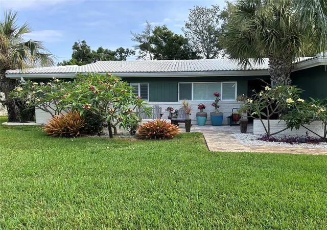 Photo 2 of Single family home for sale at 2058 Nursery Rd, Clearwater, FL 33764 | MLS# TB8484055 | Listing updated on 2026-09-28