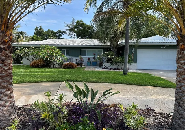 Photo 3 of Single family home for sale at 2058 Nursery Rd, Clearwater, FL 33764 | MLS# TB8484055 | Listing updated on 2026-09-28