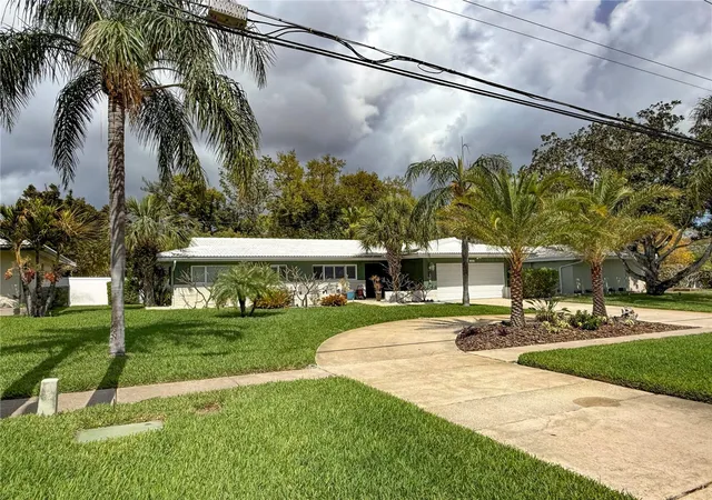 Photo 4 of Single family home for sale at 2058 Nursery Rd, Clearwater, FL 33764 | MLS# TB8484055 | Listing updated on 2026-09-28