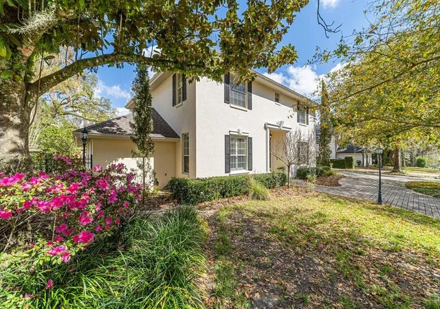 Photo 1 of Single family home for sale at 905 Se 12th Street, Ocala, FL 34471 | MLS# OM720321 | Listing updated on 2026-09-14