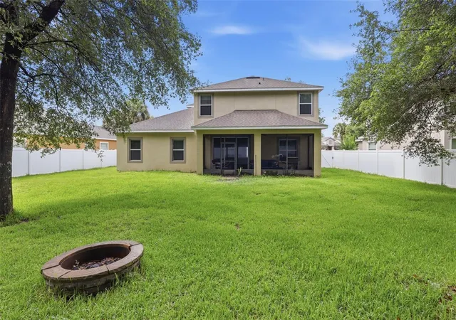 Photo 3 of Single family home for sale at 1604 Blue Grass Blvd, Deland, FL 32724 | MLS# V4947767 | Listing updated on 2026-10-06