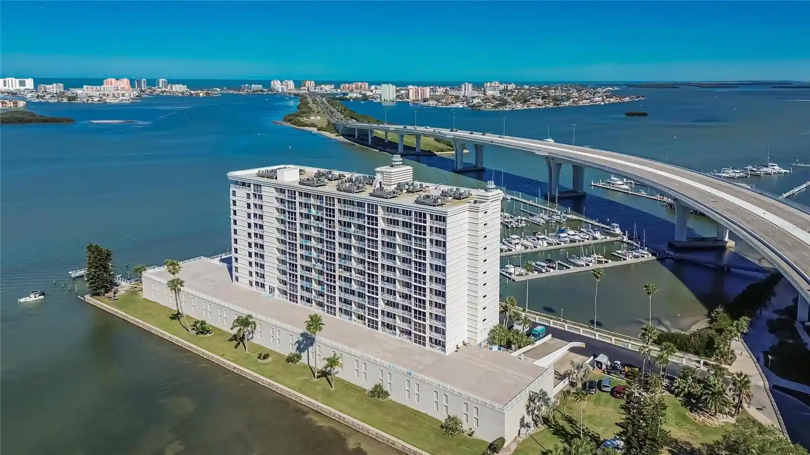 Listing Photo 2 - Condo for sale in 100 Pierce St located at 100 Pierce St, Clearwater, FL 33756 - Unit #703