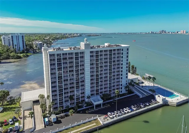 Photo 3 of Condo for sale at 100 Pierce St #703, Clearwater, FL 33756 | MLS# TB8484494 | Listing updated on 2026-09-13