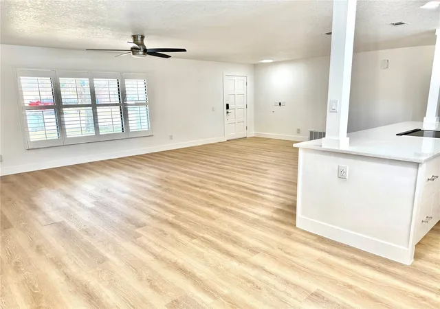 Photo 3 of Single family home for sale at 1325 Mollie Rd, Daytona Beach, FL 32114 | MLS# V4947792 | Listing updated on 2026-09-11