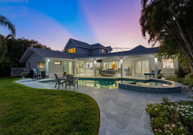 Photo 3 of Single family home for sale at 109 Driftwood Ln, Largo, FL 33770 | MLS# TB8484607 | Listing updated on 2026-09-15