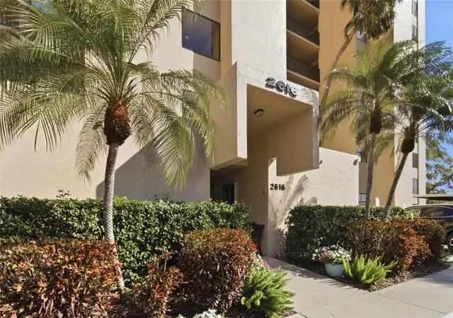 Listing Photo 2 - Condo for sale in building located at 2616 Cvs Cay Dr, Clearwater, FL 33760 - Unit #502