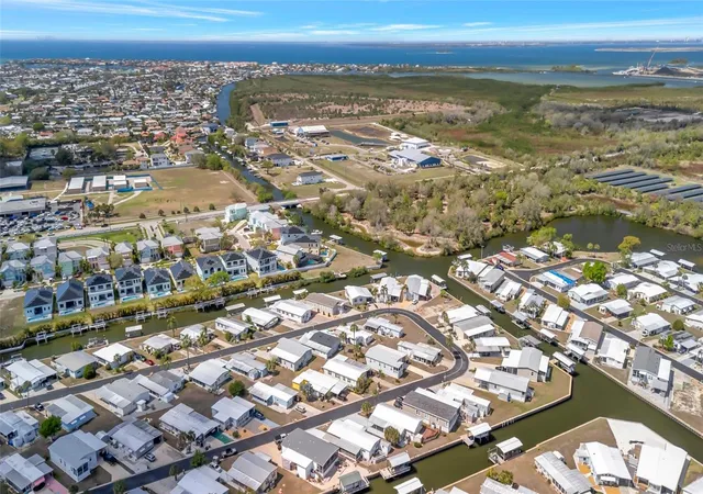 Photo 4 of Manufactured home for sale at 110 E Saint Lucia Loop, Apollo Beach, FL 33572 | MLS# TB8485303 | Listing updated on 2026-09-11