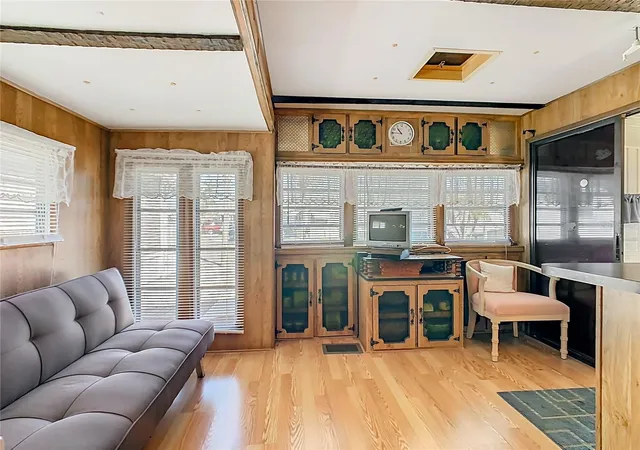 Photo 1 of Manufactured home for sale at 9000 US Hwy 192 #407, Clermont, FL 34714 | MLS# S5145562 | Listing updated on 2026-09-11