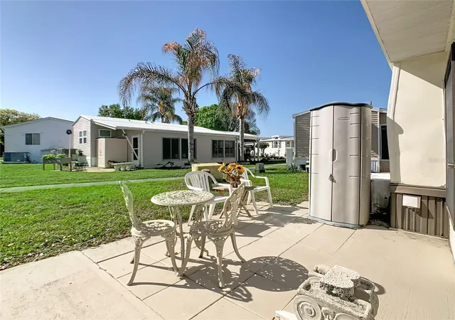 Photo 4 of Manufactured home for sale at 9000 US Hwy 192 #407, Clermont, FL 34714 | MLS# S5145562 | Listing updated on 2026-09-11