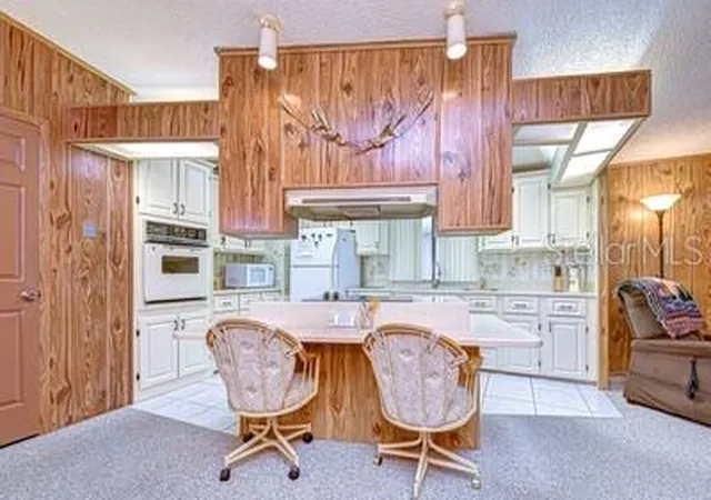 Photo 3 of Manufactured home for sale at 35909 Bueno Dr, Zephyrhills, FL 33541 | MLS# TB8485564 | Listing updated on 2026-09-09