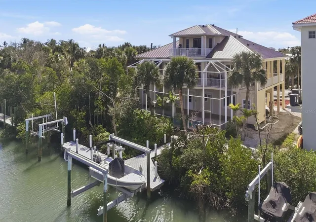 Photo 4 of Single family home for sale at 65 Palm Dr, Placida, FL 33946 | MLS# D6146557 | Listing updated on 2026-09-15