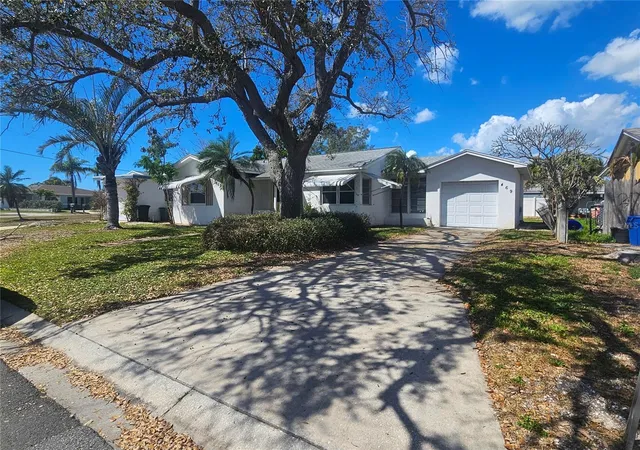 Photo 3 of Sale Pending at 469 80th Way, St Pete Beach, FL 33706 | MLS# TB8485671 | Listing updated on 2026-09-11