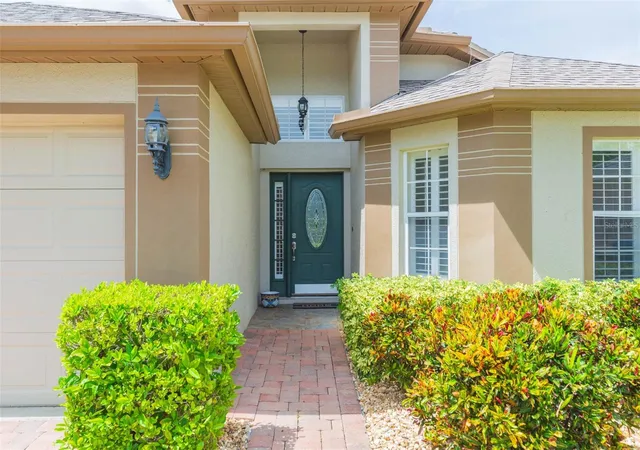 Photo 3 of Single family home for sale at 876 Addison Dr NE, Saint Petersburg, FL 33716 | MLS# TB8485849 | Listing updated on 2026-10-10