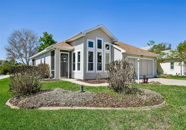 Photo 2 of Single family home for sale at 6105 Dory Way, Tavares, FL 32778 | MLS# OM720727 | Listing updated on 2026-10-07