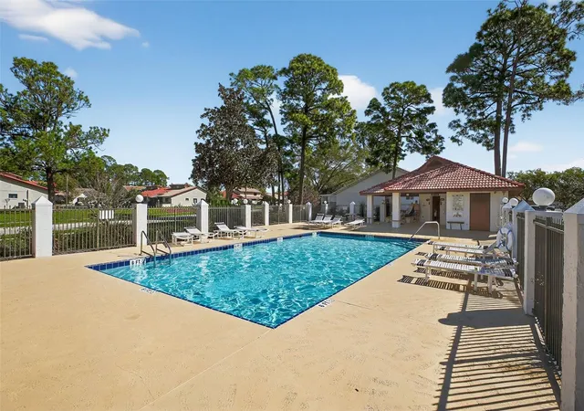 Photo 2 of Townhouse for sale at 3559 Forest Branch Dr #Apt E, Port Orange, FL 32129 | MLS# V4947885 | Listing updated on 2026-09-14