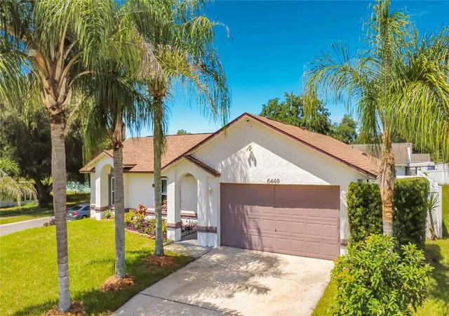 Photo 4 of Single family home for sale at 6449 Royal Tern St, Orlando, FL 32810 | MLS# O6390368 | Listing updated on 2026-09-13