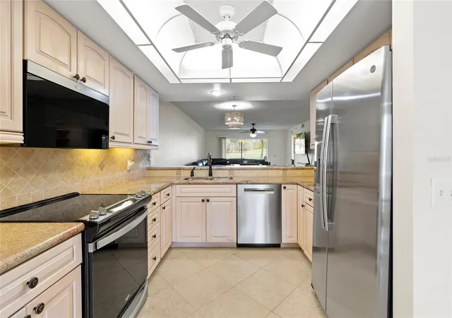 Photo 3 of Condo for sale at 6611 Stone River Rd #102, Bradenton, FL 34203 | MLS# A4686117 | Listing updated on 2026-09-14