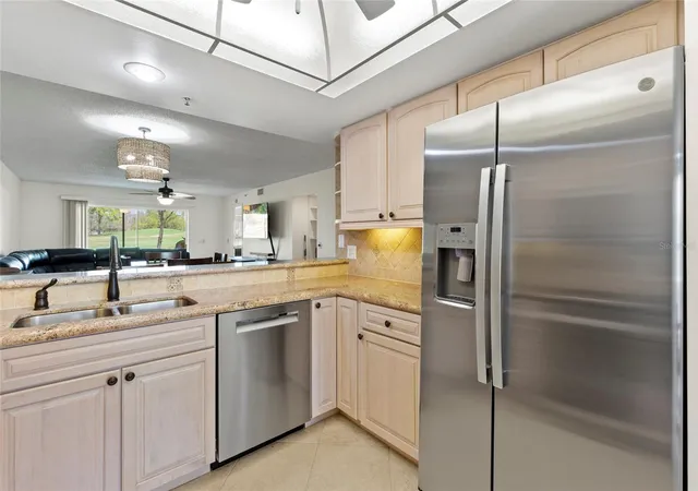 Photo 4 of Condo for sale at 6611 Stone River Rd #102, Bradenton, FL 34203 | MLS# A4686117 | Listing updated on 2026-09-14