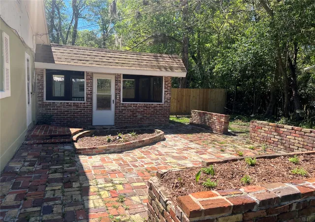 Photo 3 of Single family home for sale at 1204 Ne 32nd Place, Ocala, FL 34479 | MLS# OM720849 | Listing updated on 2026-10-08