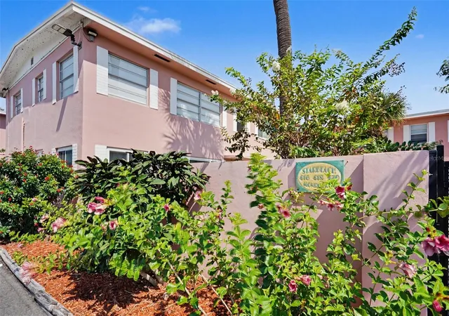 Listing Photo 4 - Condo for sale in building located at 416 Monroe Ave, Cape Canaveral, FL 32920 - Unit #F201