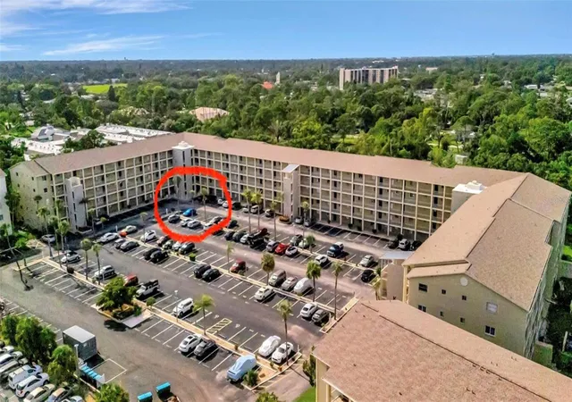 Photo 2 of Condo for sale at 3514 Lake Bayshore Dr #K-108, Bradenton, FL 34205 | MLS# A4686299 | Listing updated on 2026-09-14