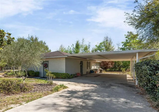 Photo 3 of Single family home for sale at 38732 Tall Dr, Zephyrhills, FL 33540 | MLS# TB8487204 | Listing updated on 2026-09-15