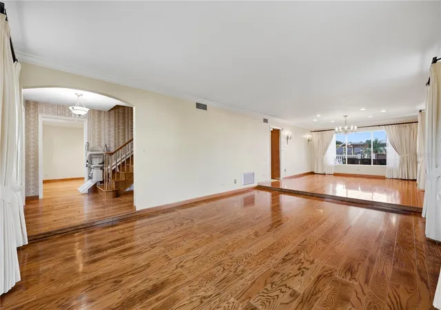 Photo 4 of Single family home for sale at 350 Harbor Psge, Clearwater Beach, FL 33767 | MLS# TB8487226 | Listing updated on 2026-09-15