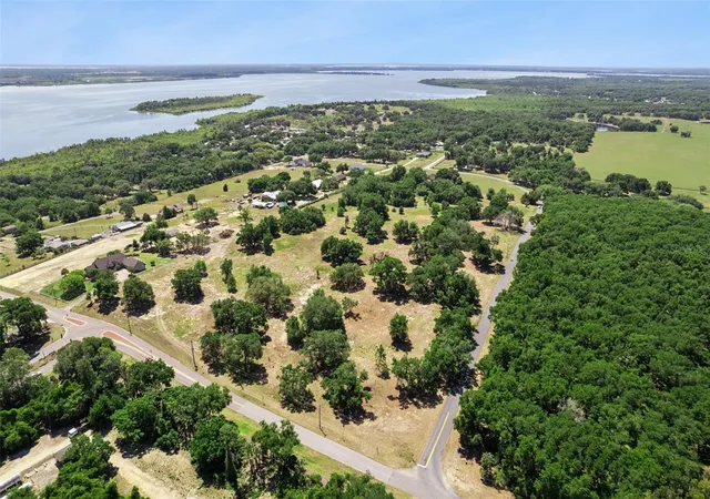 Photo 2 of Land for sale at 0000 Bertsville Rd & Griffin View Dr, Lady Lake, FL 32159 | MLS# G5109689 | Listing updated on 2026-09-09