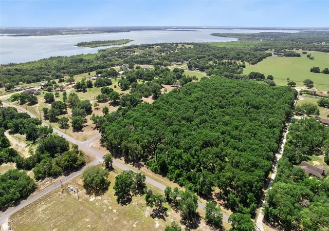 Photo 4 of Land for sale at 0000 Bertsville Rd & Griffin View Dr, Lady Lake, FL 32159 | MLS# G5109689 | Listing updated on 2026-09-09