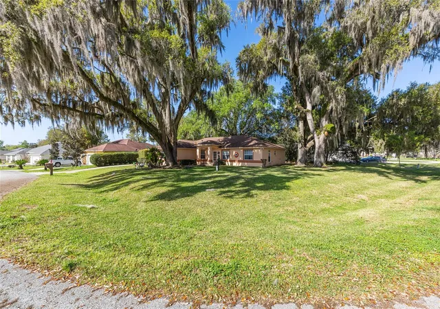 Photo 3 of Sale Pending at 10090 Sw 78th Court, Ocala, FL 34476 | MLS# OM721077 | Listing updated on 2026-09-18