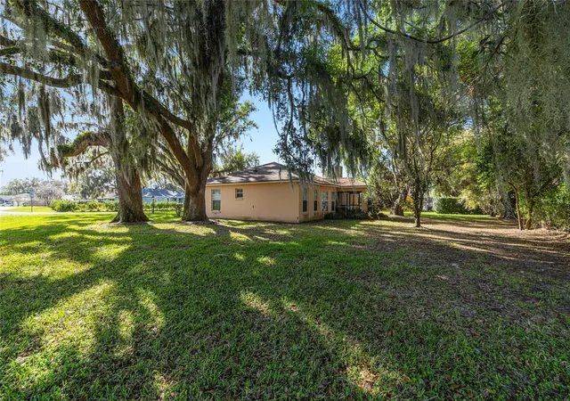 Photo 3 of Sale Pending at 10090 SW 78th Court, Ocala, FL 34476 | MLS# OM721077 | Listing updated on 2026-09-18