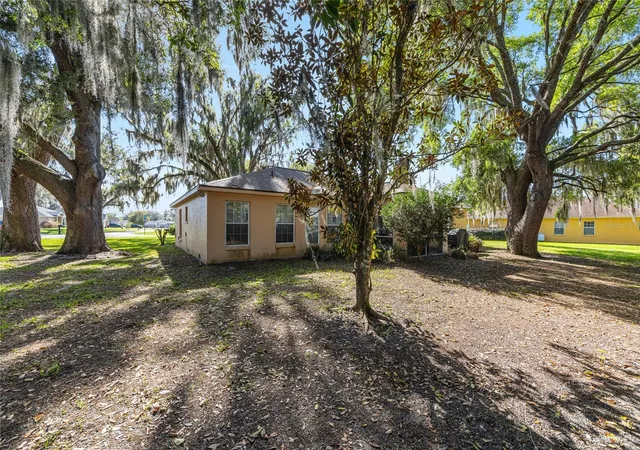 Photo 4 of Sale Pending at 10090 SW 78th Court, Ocala, FL 34476 | MLS# OM721077 | Listing updated on 2026-09-18