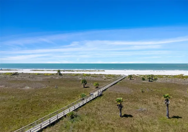 Listing Photo 4 - Condo for sale in building located at 1230 Gulf Blvd, Clearwater, FL 33767 - Unit #303