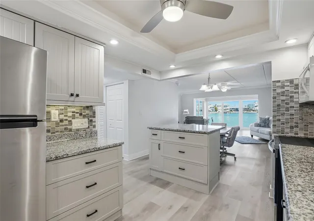 Listing Photo 4 - Condo for sale in building located at 868 Bayway Blvd, Clearwater, FL 33767 - Unit #101