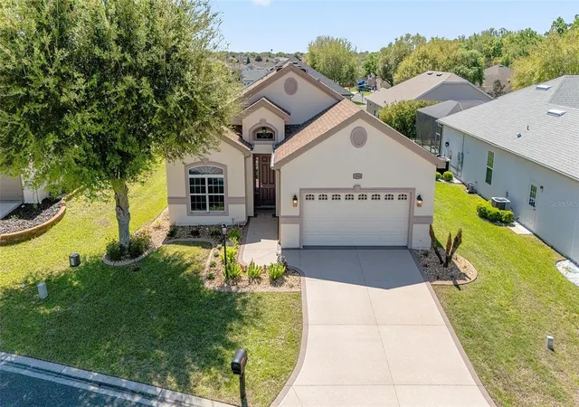 Photo 2 of Single family home for sale at 10948 Se 167th Place, Summerfield, FL 34491 | MLS# OM721195 | Listing updated on 2026-09-15