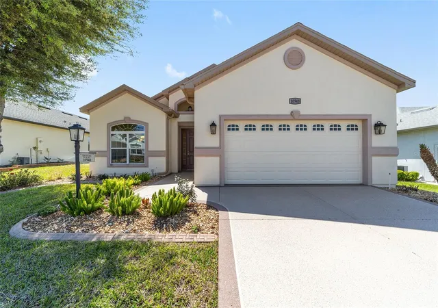 Photo 4 of Single family home for sale at 10948 SE 167th Place, Summerfield, FL 34491 | MLS# OM721195 | Listing updated on 2026-09-15
