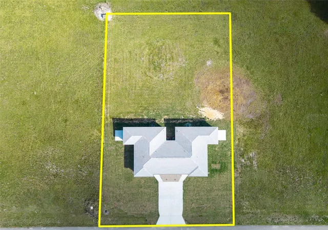 Photo 3 of Multi family home for sale at 6301 Candler Ter, Sebring, FL 33876 | MLS# P4938211 | Listing updated on 2026-09-15
