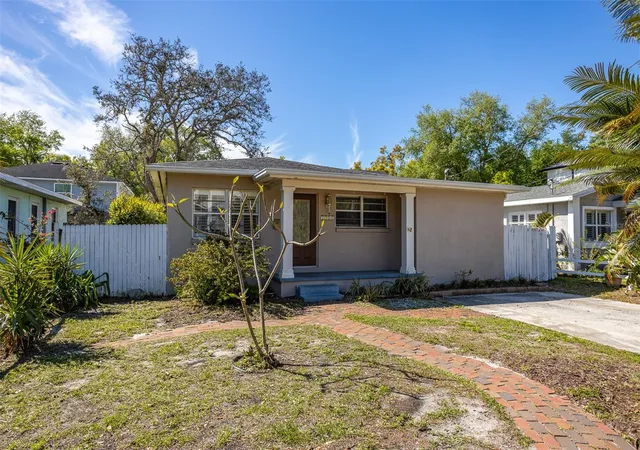 Photo 2 of Single family home for sale at 3306 W Fielder St, Tampa, FL 33611 | MLS# TB8488838 | Listing updated on 2026-09-14